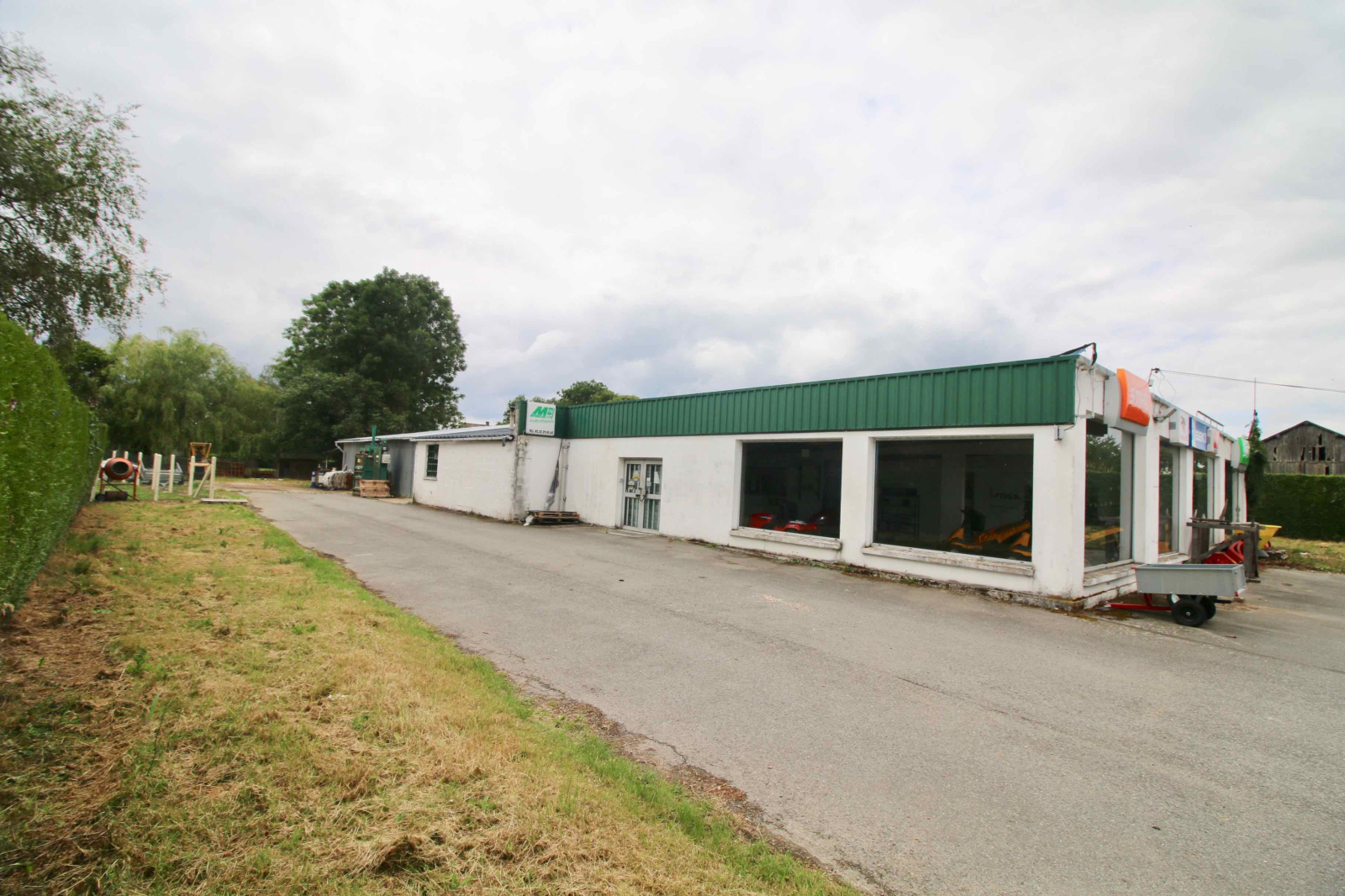 Image_, Local professionnel, Le Chesne, ref :4287